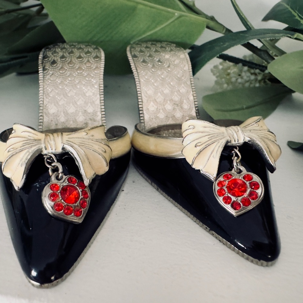 PartyLite 2 Shoe Tealight Holder Enamel Cast Metal Austrian Crystal 5.5"Wx1.5" - Picture 10 of 11